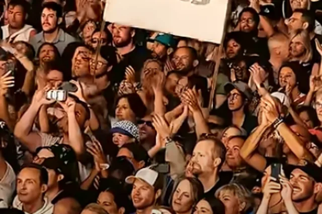 AI视频生成中的角色变形局限示例