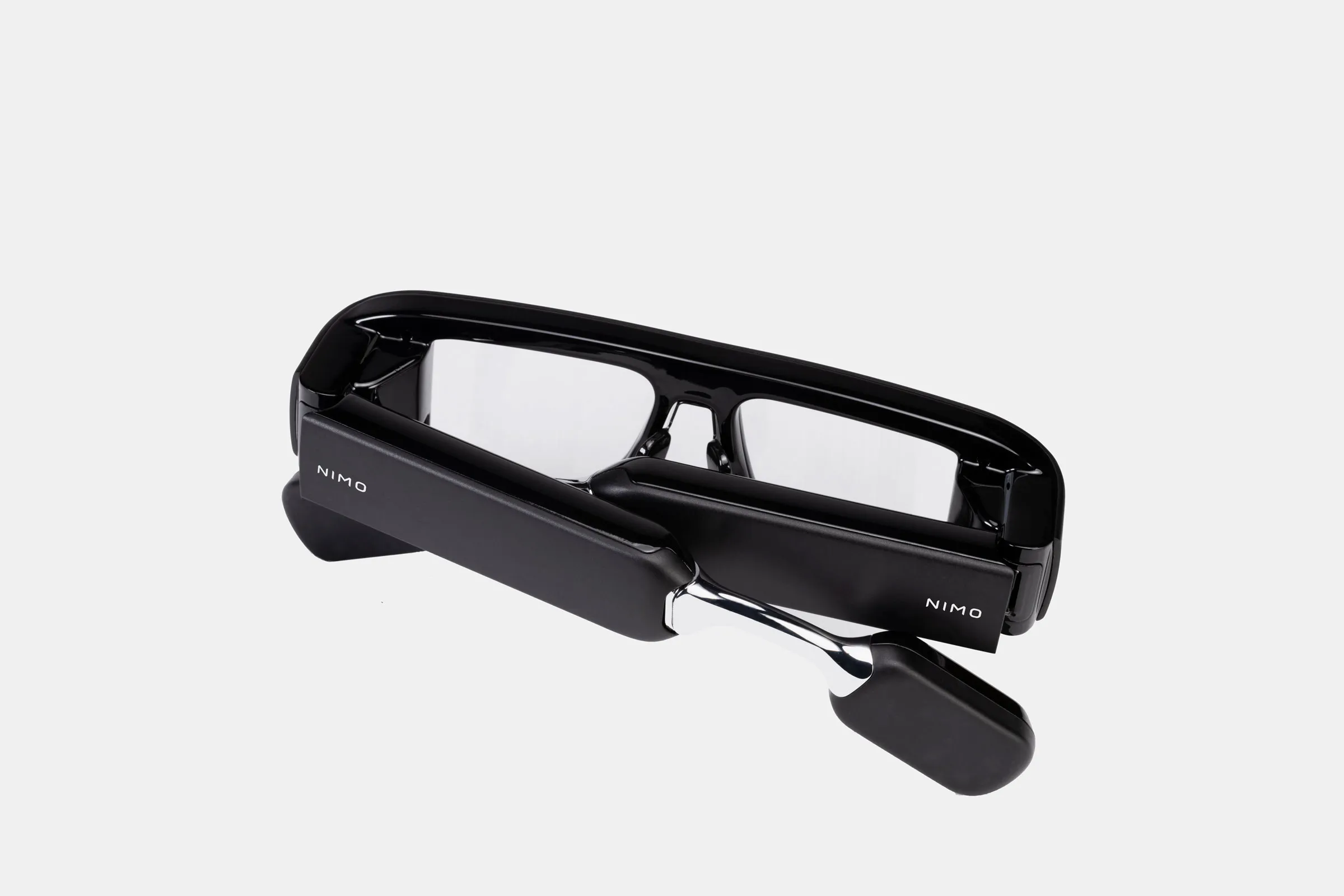 Seedance 2.0 生成的咖啡店宣传视频，包含地址和电话